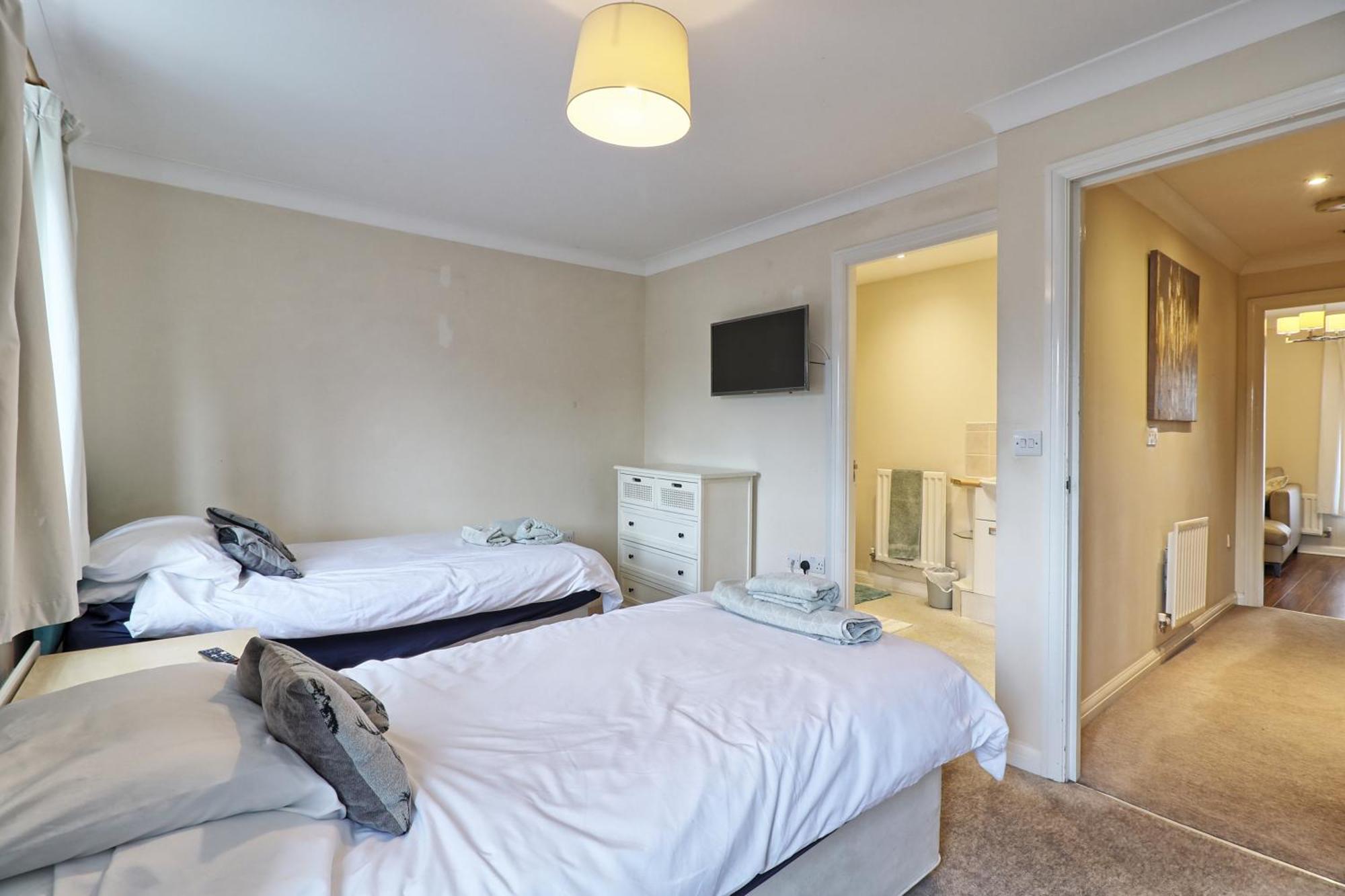 By Buildersbeds - Paignton House 4 Bedrooms Harold Wood Екстер'єр фото