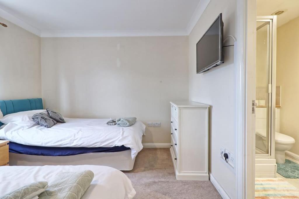 By Buildersbeds - Paignton House 4 Bedrooms Harold Wood Екстер'єр фото