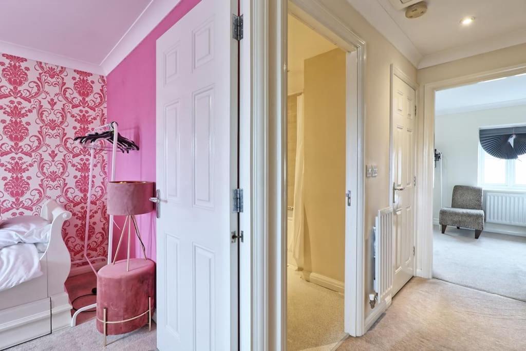 By Buildersbeds - Paignton House 4 Bedrooms Harold Wood Екстер'єр фото