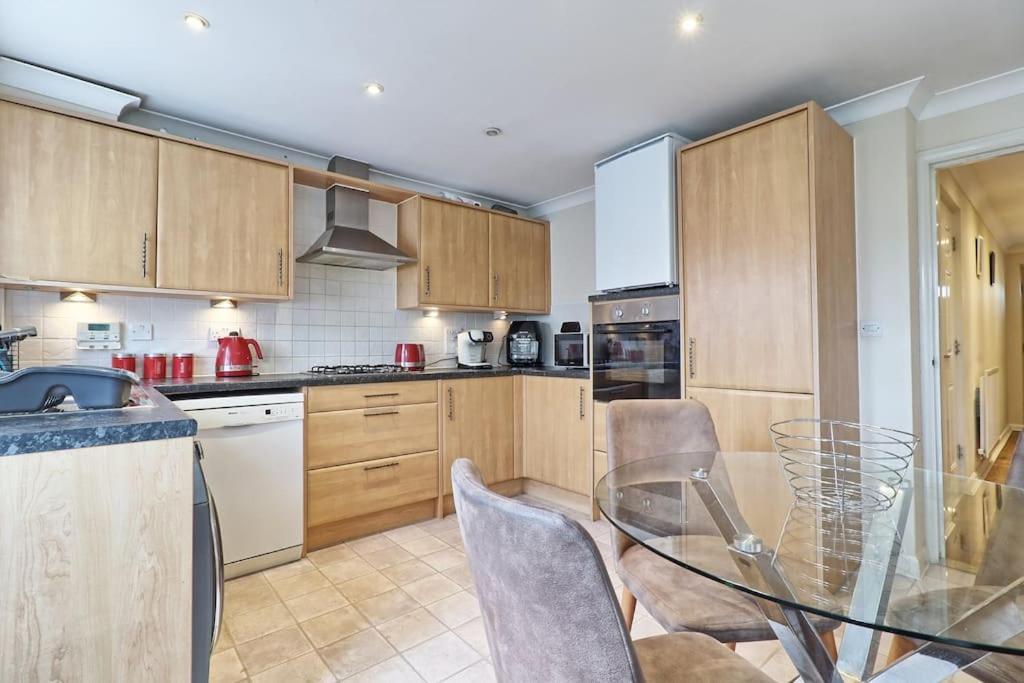 By Buildersbeds - Paignton House 4 Bedrooms Harold Wood Екстер'єр фото