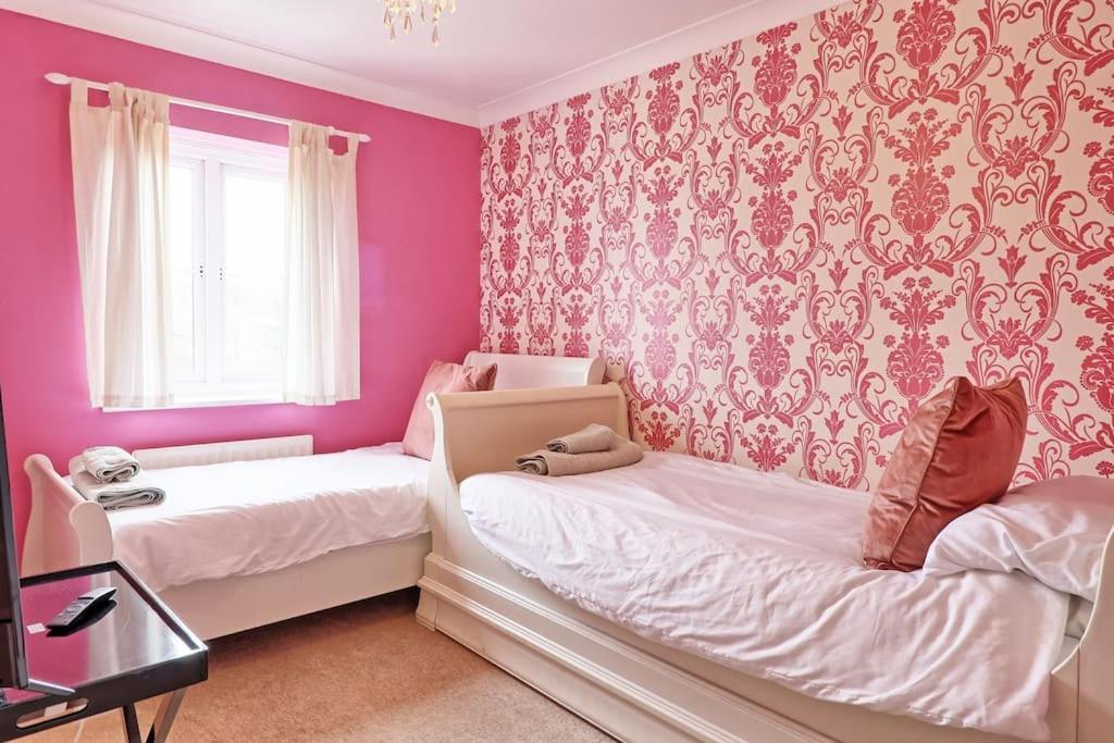 By Buildersbeds - Paignton House 4 Bedrooms Harold Wood Екстер'єр фото
